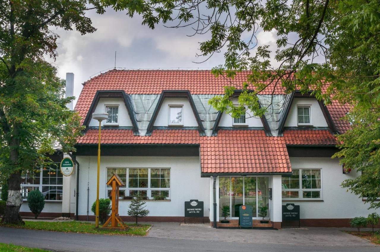 Hotel Na Skalkách Nový Jičín Esterno foto